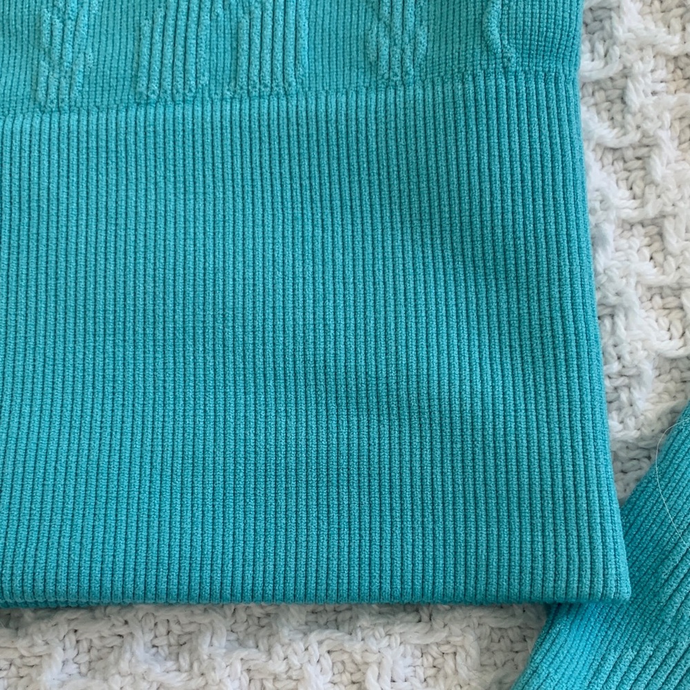 Cropped Teal Women's Cable-Knit top - Picture 3 of 14